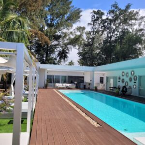 Aqualina Ilashe Private 3BR Beach House