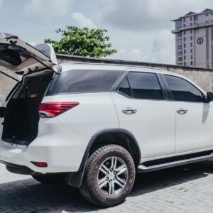 Prado SUV – ₦175,000/12 Hours