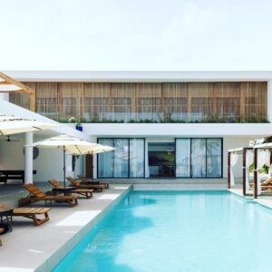 Luxury 6BR Private Beach Bambu Ilashe