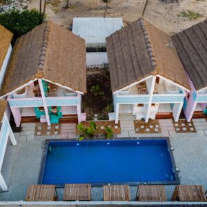 6BR Private Beach Resort Lobster Beach Eleko