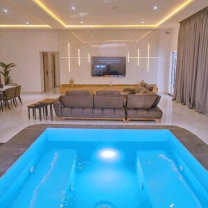 5 BR Private Beach Resort The Den Ilashe