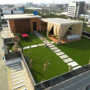 3BR Party Apartment With Rooftop - Ikate Lekki