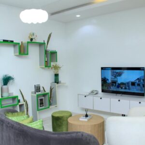 1BR Apartment With Swimming Pool - Oniru (Green Unit)