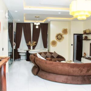 3BR Apartment With Swimming Pool & GYM - Oniru Vi