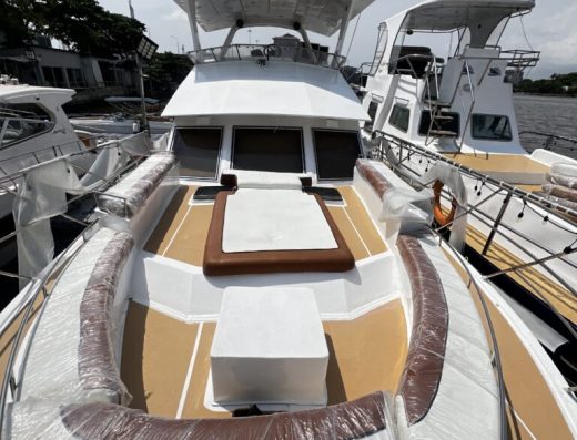 45 Passenger Cruise Yacht – With Jacuzzi and Kitchen
