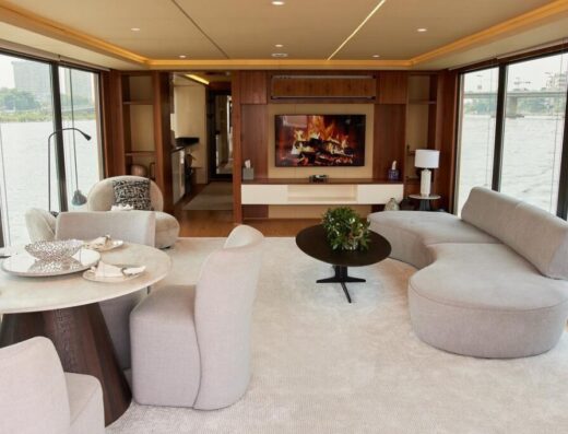 Luxury 10 Passenger House Boat – 3 Hour Cruise Rental