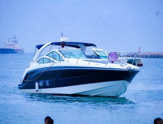 25 Passenger Yacht Love Boat