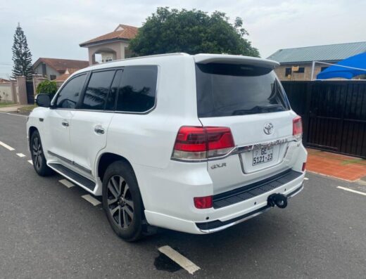 Toyota Landcruiser SUV Accra Ghana