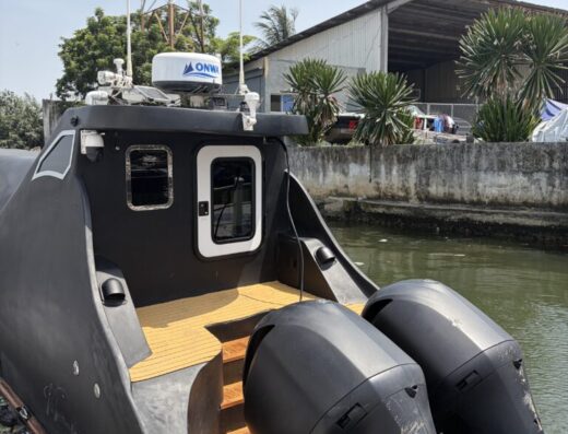 5 Seater Luxury Yacht Ship – Vibranium Experience