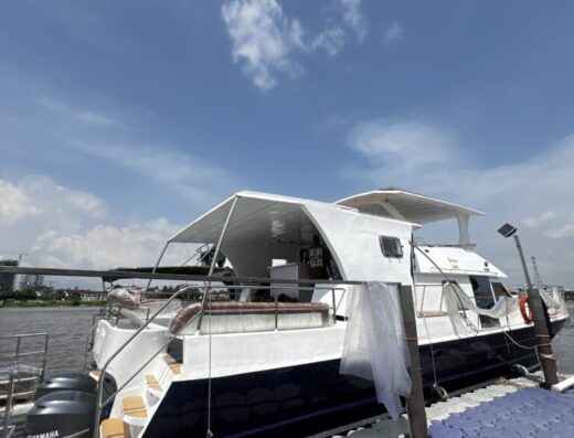60 Passenger Yacht With Jacuzzi & Private Bedroom