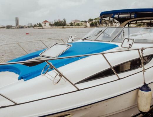 15 Passenger Mini Yacht – Sea Blue