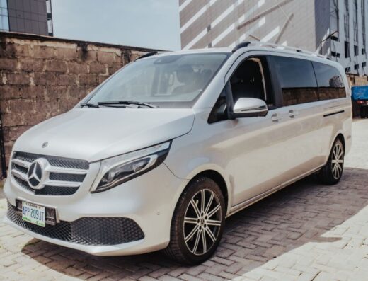 7-Seater Executive Sprinter Bus