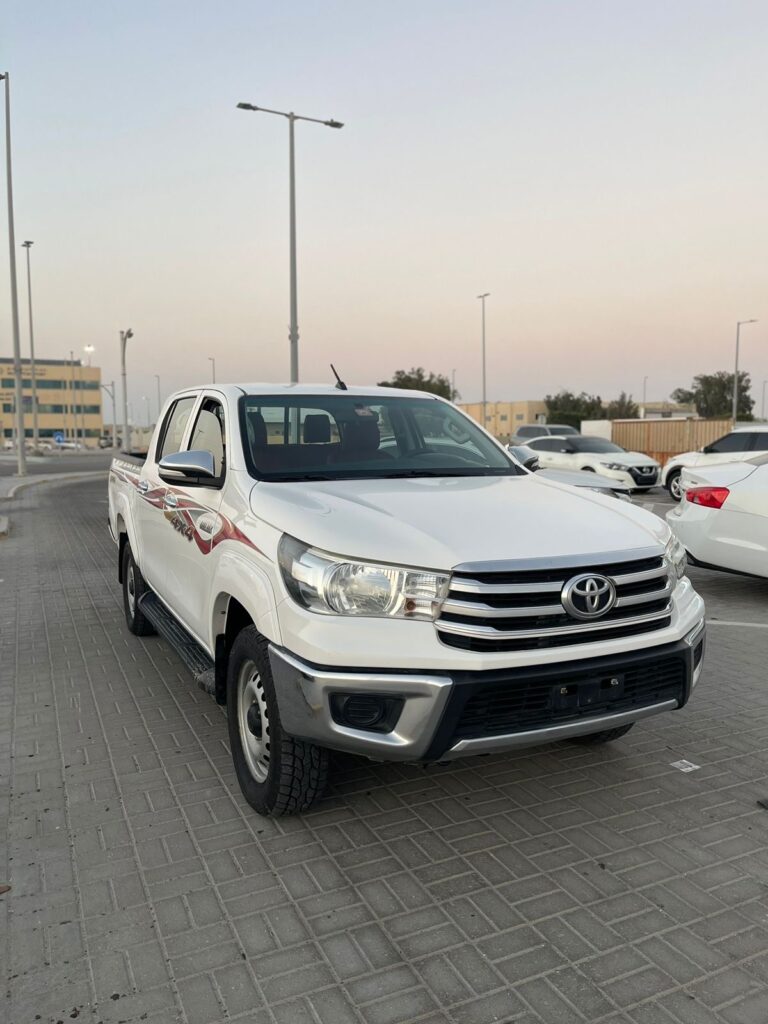 Toyota Hilux – Escort Security Van
