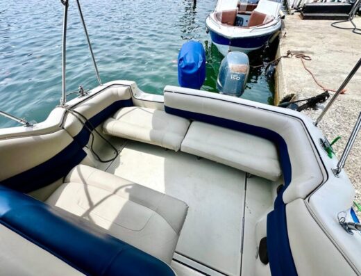 10 Seater – Blue room Cabin Cruise Boat