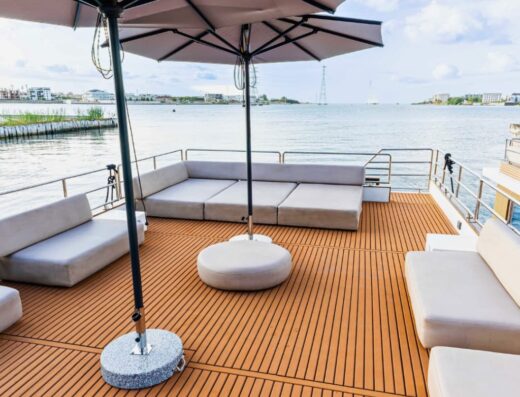 15 Passenger – Aquator House Boat – 3 Hours Cruise Rental