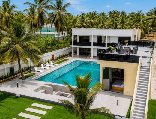 4 Bedroom Private Beach – Serenia Beach Ilashe