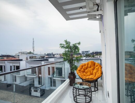 2Bedroom Apartment in Ilasan Ikate