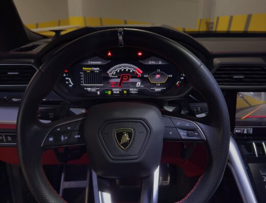 2023 Lamborghini Urus – Black