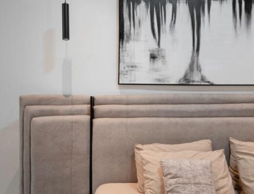 Party-Ready 2 Bedroom Apartment Meadow Hall Way