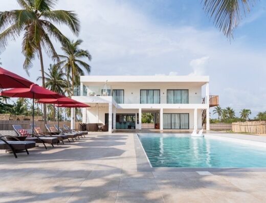 4Bedroom Private Beach House – 12 Palms Ilashe