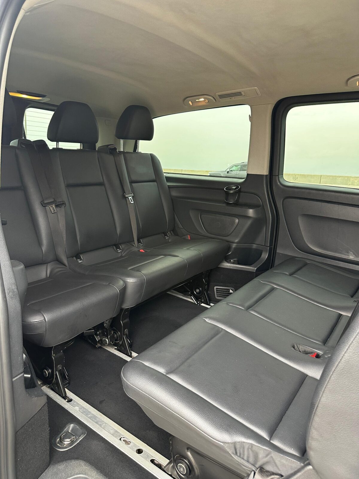 7 Seater Mercedes Vito van