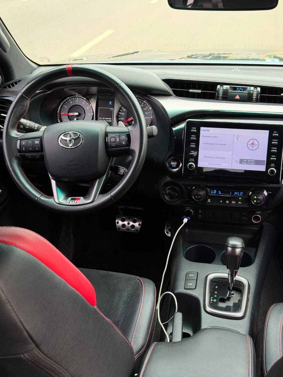 2023 Toyota Hilux Escort Van