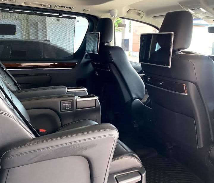 Toyota Granvia Luxury Bus