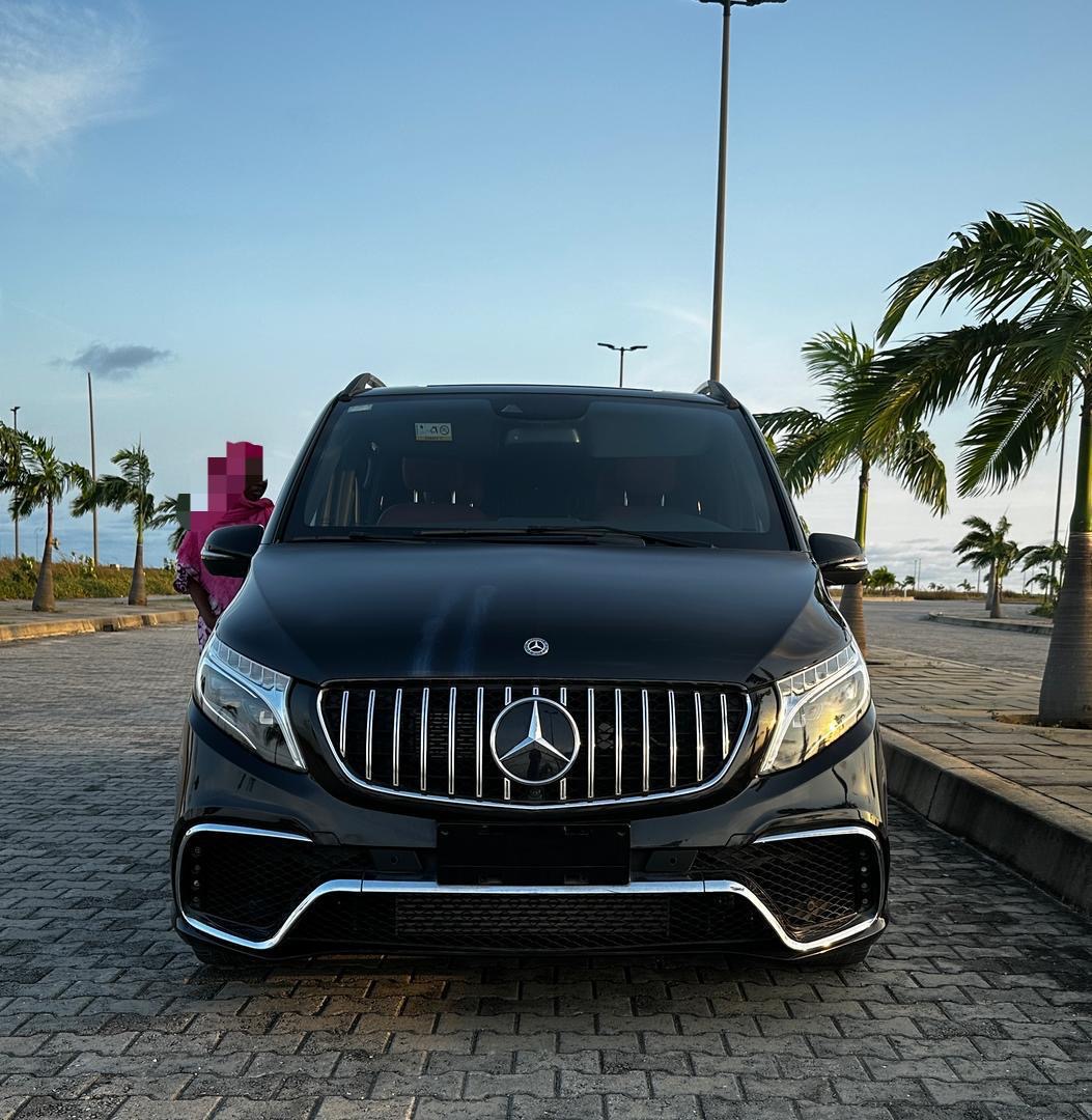 7 Seater Viano Luxury Van Rental