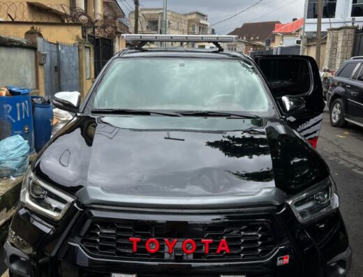 Toyota Hilux Escort Van